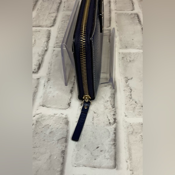 Kate Spade Neda Wellesley Pebbled Leather Zip Around Wallet - Holiday Blue -EUC - Picture 9 of 15